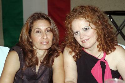 Lourdes Montoya e Irma González.