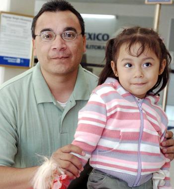 19 de septiembre 2005
Paola Itzel y Rubén Gutiérrez viajaron a Tijuana.