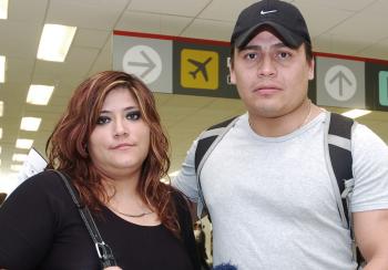 José Luis Hurtado viajó a México y fue despedido por su esposa.