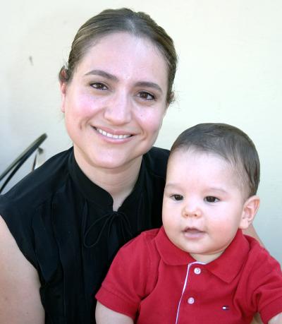 Alicia Martínez y Emiliano Flores.