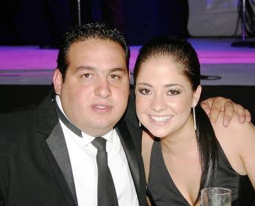 Armando Valdés y Karla Torres.