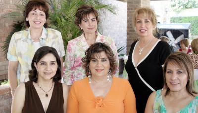 Josefina Rodríguez Marivi Murra, Silvia Jaidar, Josefina Delgado, Cecilia Pérez y Cecilia Ramírez.