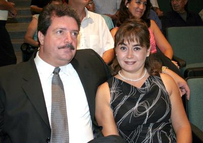 Alejandro Cárdenas Sáenz y María Otilia Pérez Gavilán de Cárdenas.