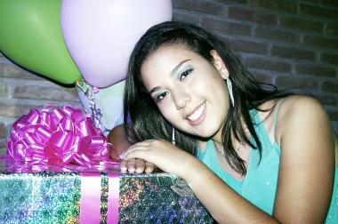 Elda González López fue festejada con un agradable convivio debido a su cumpleaños.