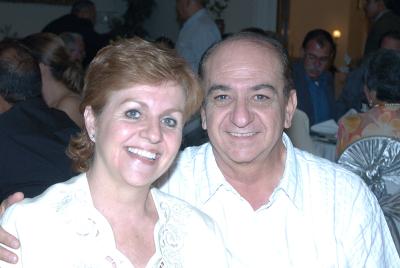 Ana Isabel López de Mexsen y Samir Mexsen.