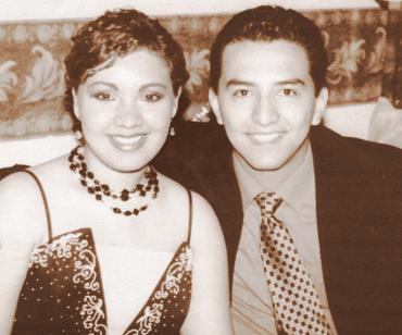 24 de septiembre 2005
 Érika Sánchez y Victor Saldaña.