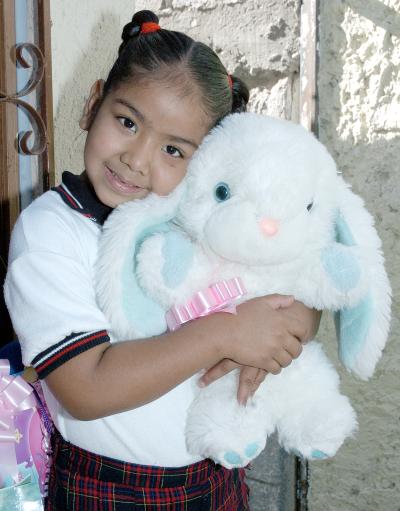 Osmara Abeline Cázares Martínez celebró su sexto cumpleaños, con una alegre fiesta que le organizaron sus papás, Omar Cázares Huerta e Isabel de Cázares