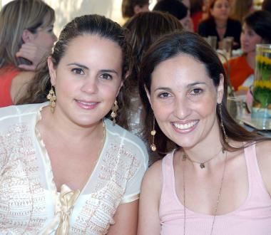 Brenda de Villalobos y Mariana de Portilla.