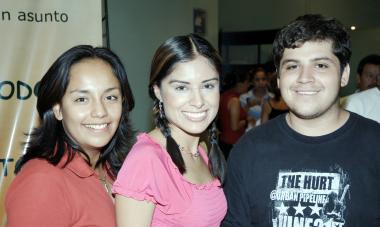 Haydeé Ambriz, Hazabel Bernal y Óscar Almazán.