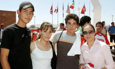 Genaro Ontiveros, Marian Hidrogo, Julio González y Luisa Fernández.