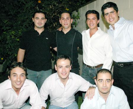 Omar Cruz, Pedro Fernández, Alejandro Herrera, Marcelo Obeso, Chuy Villarreal, Marco Zamarripa y Jorge del Valle.