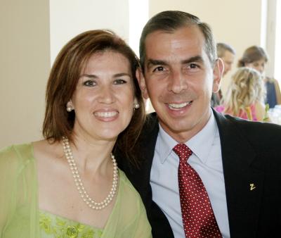 Darío Jiménez y Pily de Jiménez.