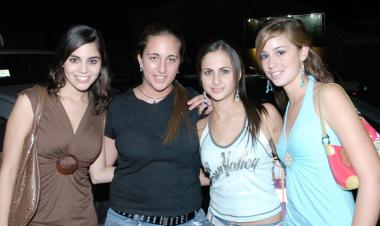 Sory Garza, Nataly Zarzar, Diana Zarzar y María René Obeso.