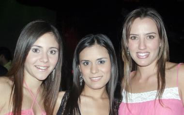 Bety Fernández, Sofía Sarmiento y Pamela Grageda.