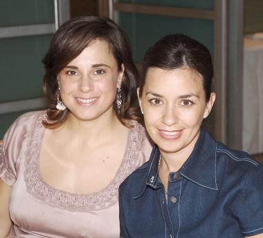 Patricia Segura y Anabel Carrillo.