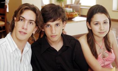 Miguel Muñoz, Gustavo y Paulina Beltrán.