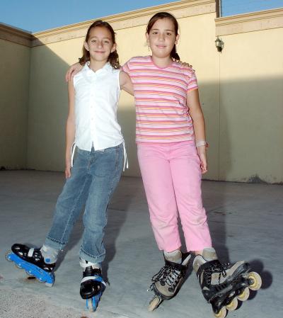 Marcela García y Andrea Galván.