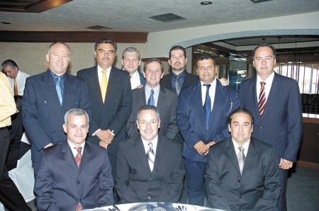 Juan Pablo Ramírez, Javier González, Guillermo Diez, Rogelio Dingler, Jesús Tumoine, Ernesto Sosa, Javier Roel, Eduardo Gama, Luis Urteaga y Fernando Gutiérrez.