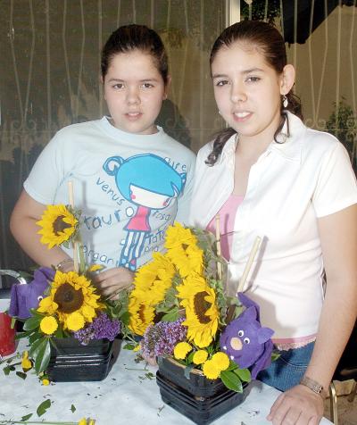 María y Alejandra González.