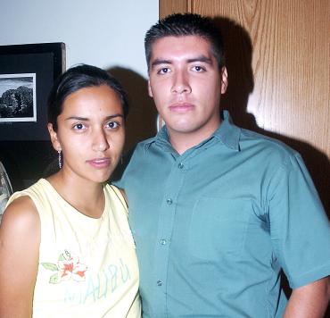 Mayela Alemán y Omar Enríquez.