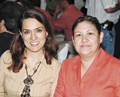 Margarita de Gamboa y Patricia Hiriarte de Gamboa.