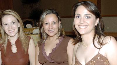 Lety Gómez, Paola Reynoso y Edna Pérez.