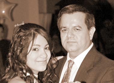 Maribel con su papá Héctor González Domínguez.