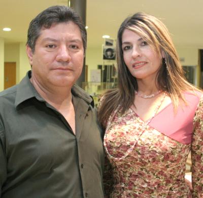 Sergio Pinto Díaz y Adriana de Pinto Díaz.