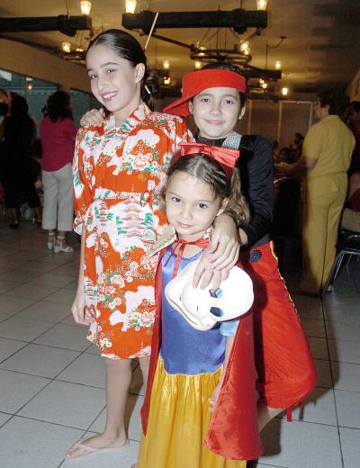 Isabel y Constanza Echevarrieta Reyes e Isabela Quintero.