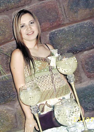 15 de octubre de 2005
Leidy Valenzuela contraerá nupcias en Los Mochis, Sinaloa con Antonio Villanueva, y por ello fue despedida de su vida de soltera.