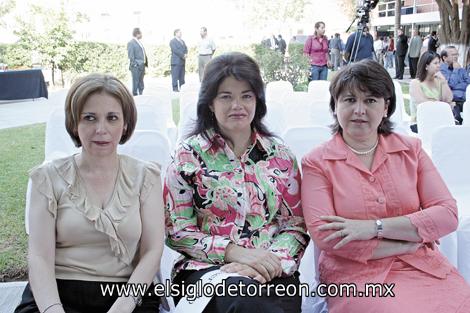 Susana Amarante de Cepeda, Lolo Rebollo de Cepeda y Marcela Díaz Flores de Amarante