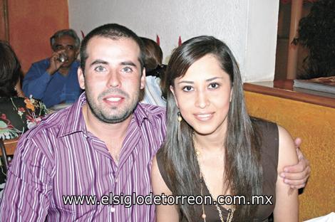 Eduardo Herrera Backhoff y Karina Batres