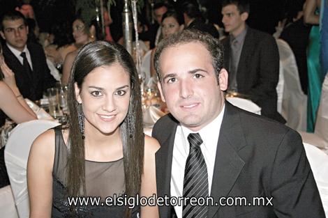 Daniela Macías Jaidar y Carlos Andrés Pérez Amarante