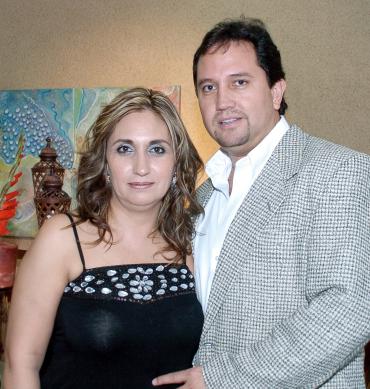 Lupita de Velázquez y Fernando Velázquez.