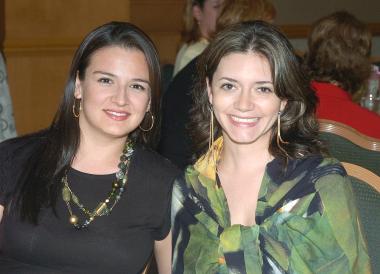 Cecy de Fernández y Liz de Rodríguez.