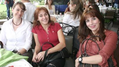 Maribel de Murra, Alejandra Barrera y Marcela Estens.