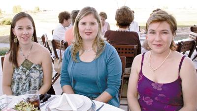 Esther G. de Lozoya, Cristy G. de Tohmé y Marli S. de López.