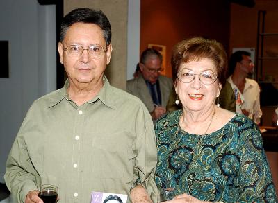 Carolina y Carlos Obregón.