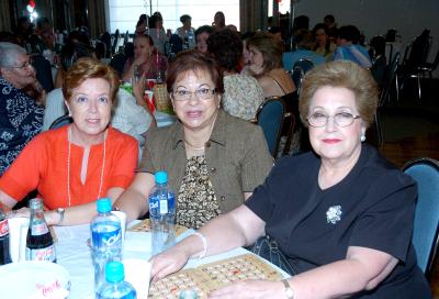 Herminia de Hurtado, Elvia de Martínez y Rosa María de Vega..