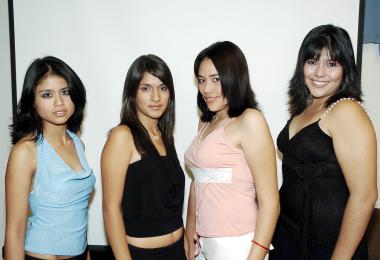 26 de octubre de 2005
Claudia de la Rosa Zavala, Viridiana Aseneth Gallegos, Alejandra Rodríguez y Elena Talamantes.