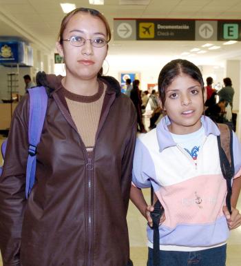 27 de octubre 2005
Ángeles Abigail y María Isabel Valenciana viajaron a Tijuana.