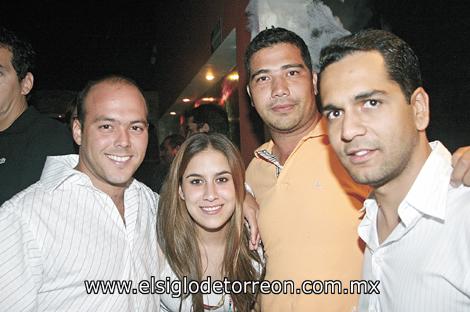 David González, Mariana Vargas, Sergio Wong y Roberto Ramírez