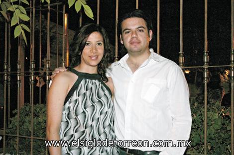 Susana Hernández y Homero Wong