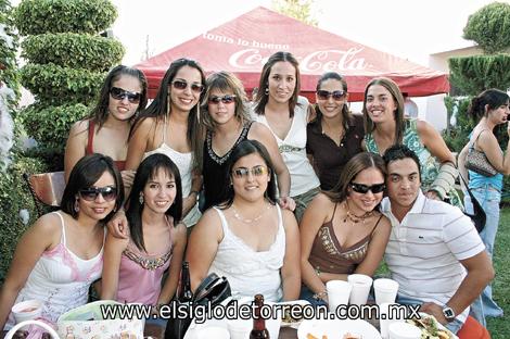 Karla, Gaby, Popa, Adriana, Luis, Viry, Ana, Jordana, Chelito, Vero y Sofy