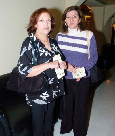 Elisa Cobos González y María Concepción García López.