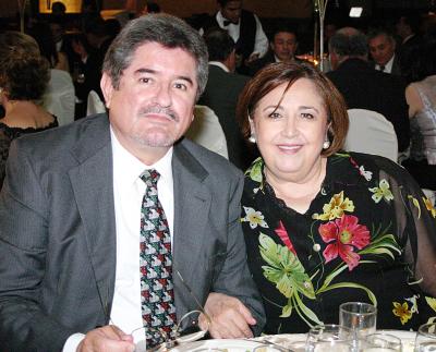 Fernando González Ruiz y Patricia Arriaga de Gonzállez.