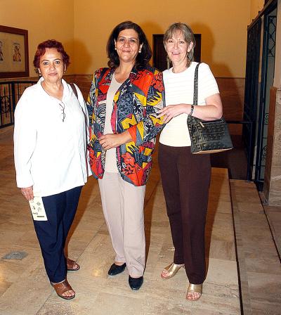 Fina Murra, Chachis Romero y Rebeca Rodríguez.