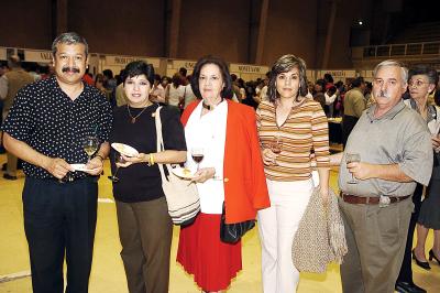 Germán de la Cruz, Guddy de De la Cruz, Chelo de Gómez Palacio, Mayela de Villar y Ernesto Villar.