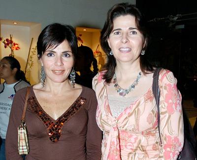 Leticia García y Elsa Lechuga.