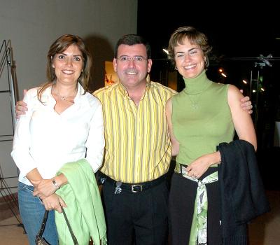 Mirita Bredeé de Garza, Martín Amarante y Marcela de Amarante.